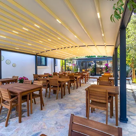 Elizya Boutique ホテル セリミエ